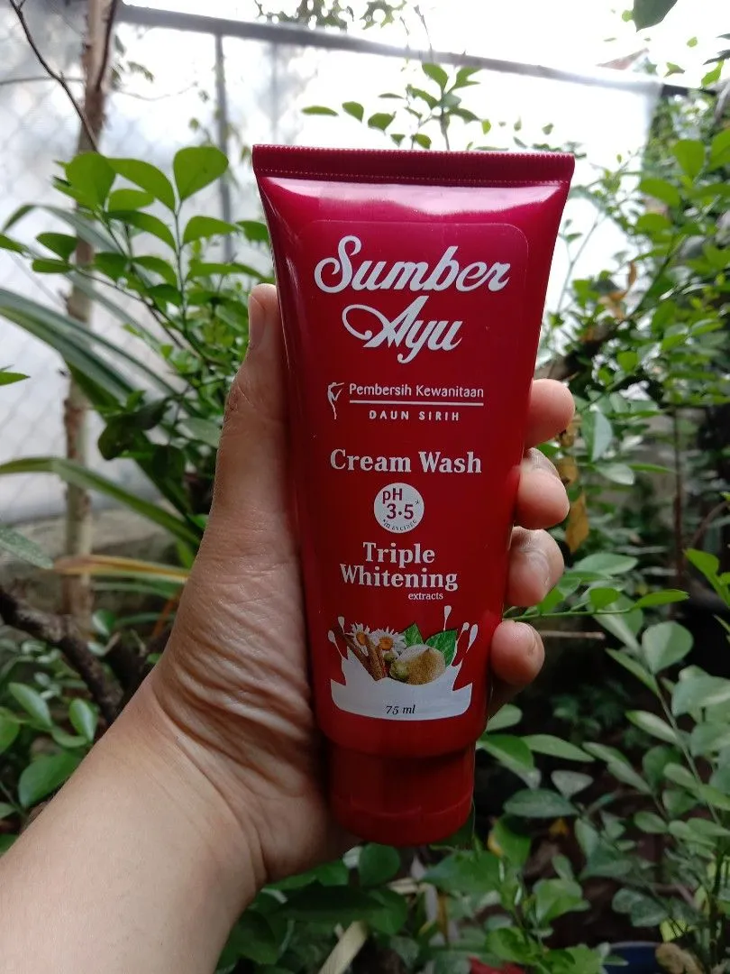 28514 sariayu whitening product