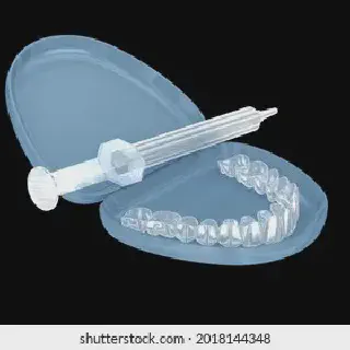 /img/28650-invisalign-teeth-whitening-gel-7.webp