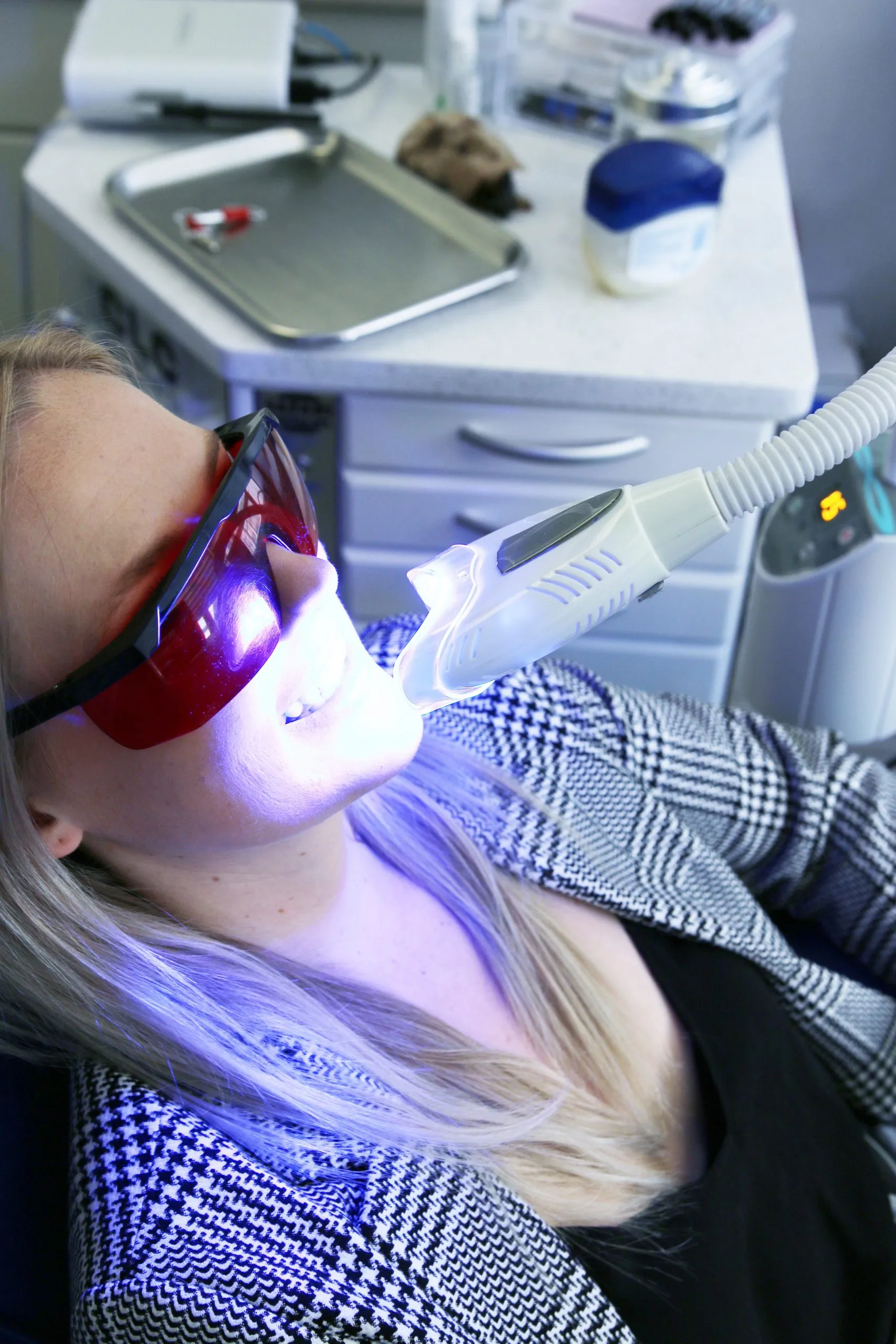 28694 teeth whitening lansin mi procedure